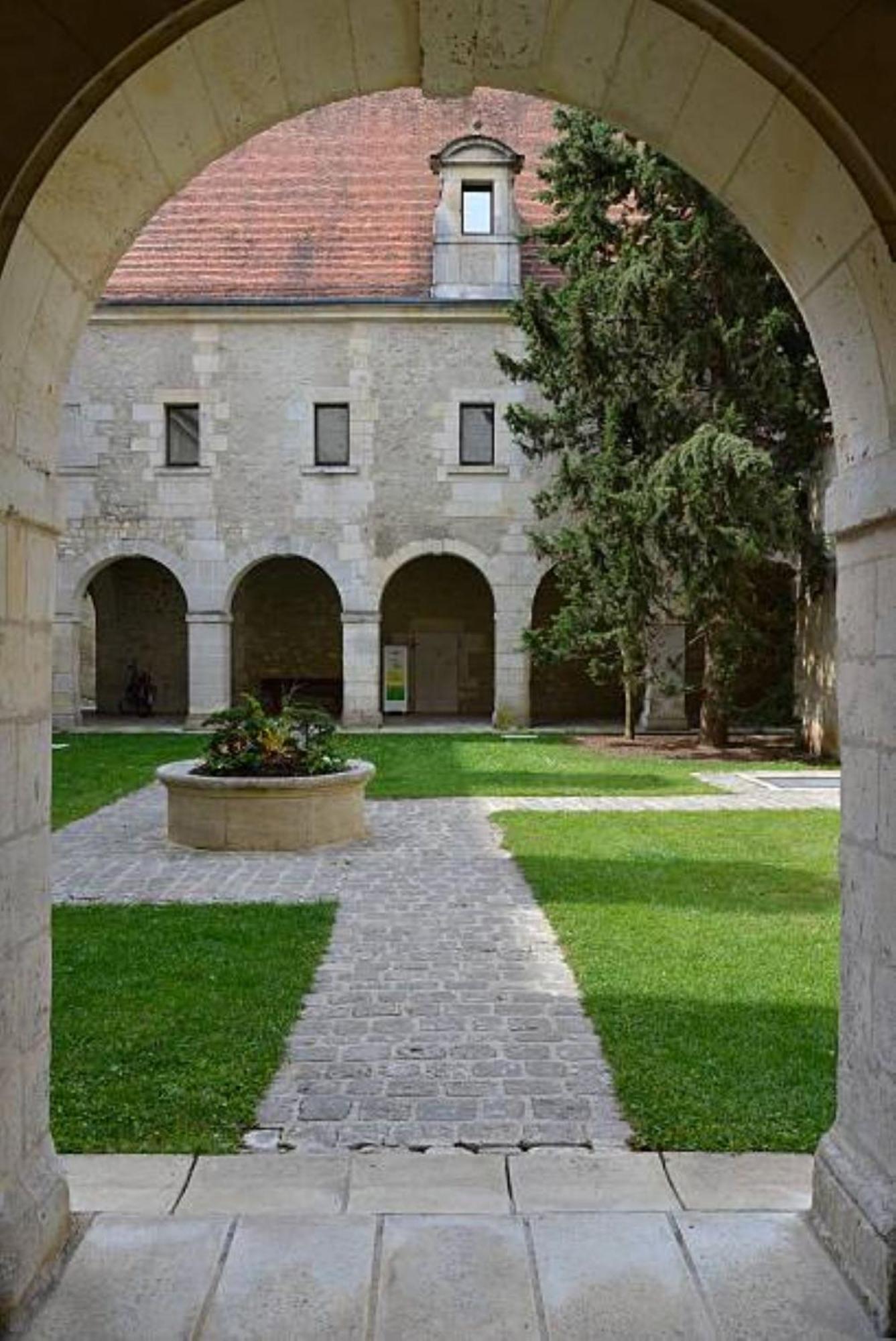 Maison Meire Studios Cognac Bagian luar foto
