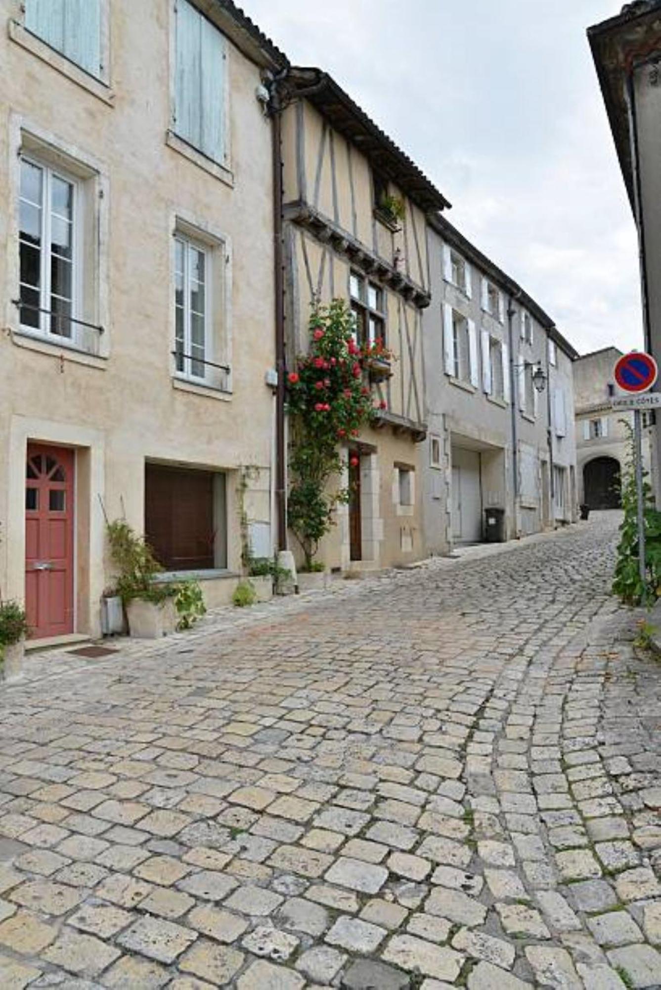 Maison Meire Studios Cognac Bagian luar foto